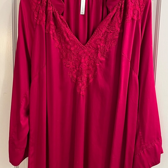 Rock Flower Paper Tops - Rock Flower Paper Magenta Tunic, size large, great for Valentine's Day!